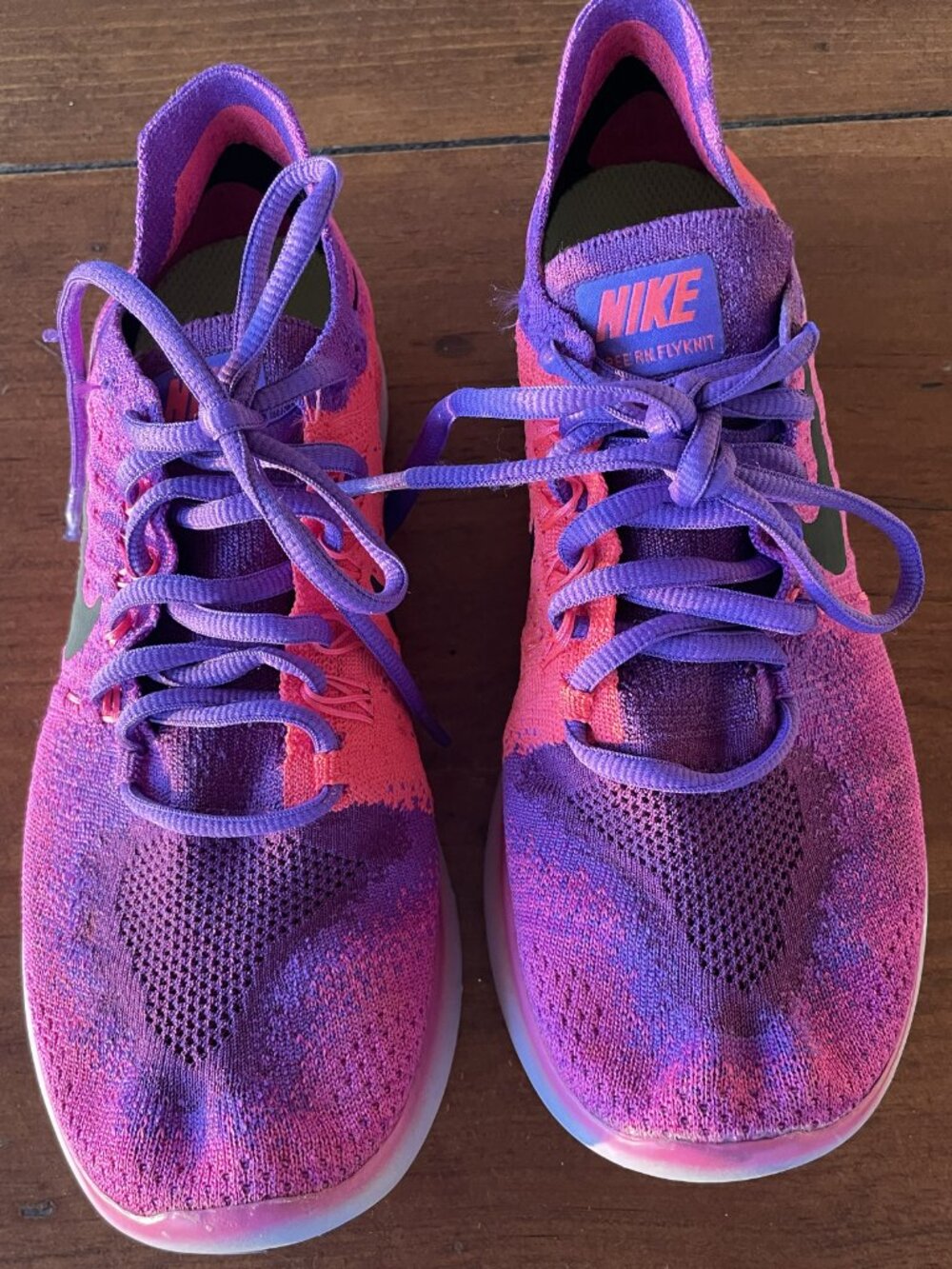 Women's Nike Run Natural Free and Flexible Size 8